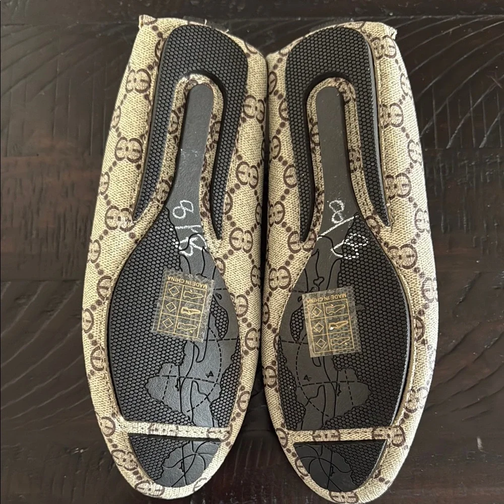 Total shoes Cream and Brown Dress Shoes with Monogram Print